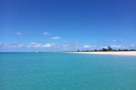 Review img # 30 of the yacht ELVIS MAGIC