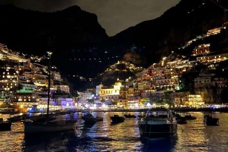 Review img # 9 of the yacht FOREVER ROSANNA